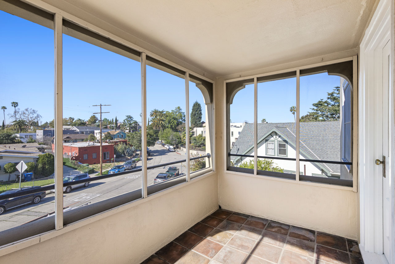980 W Kensington Rd Angelino Heights Tracy Do Coldwell Banker Realty