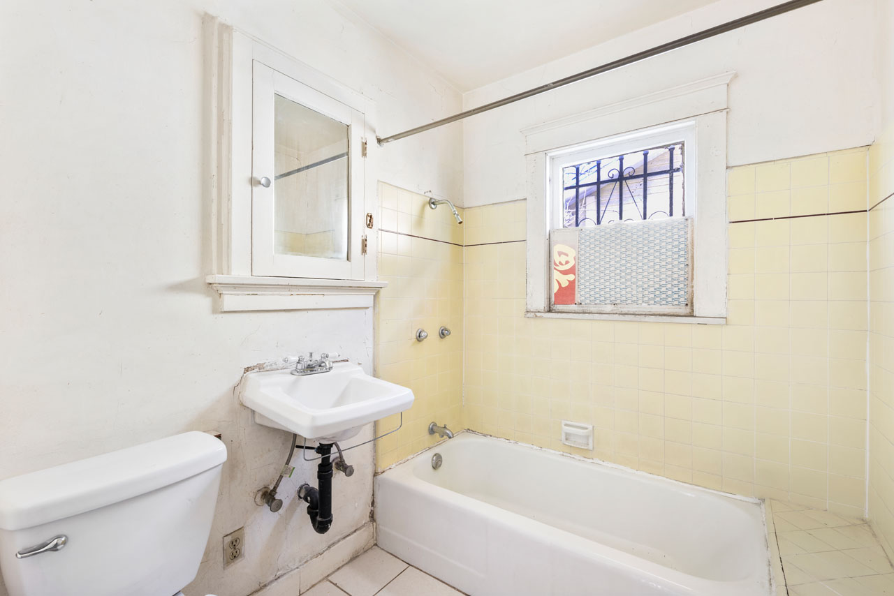 1323 McCollum St Silver Lake Tracy Do Coldwell Banker Realty