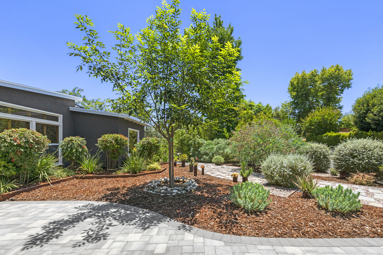 4700 Vantage Ave Valley Village Tracy Do Coldwell Banker Realty