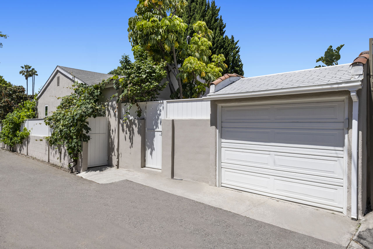 8687 Cadillac Ave MidCity Tracy Do Coldwell Banker Realty