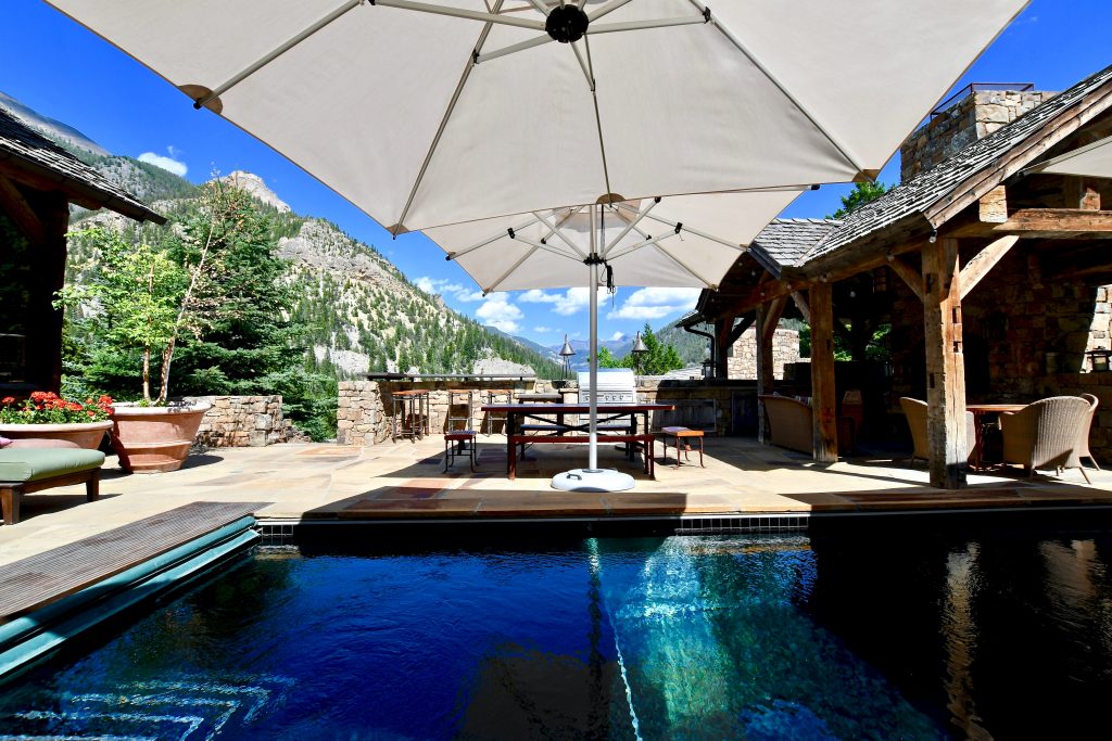 Montana fly fishing ranch or family retreat for sale in Paradise Valley MT