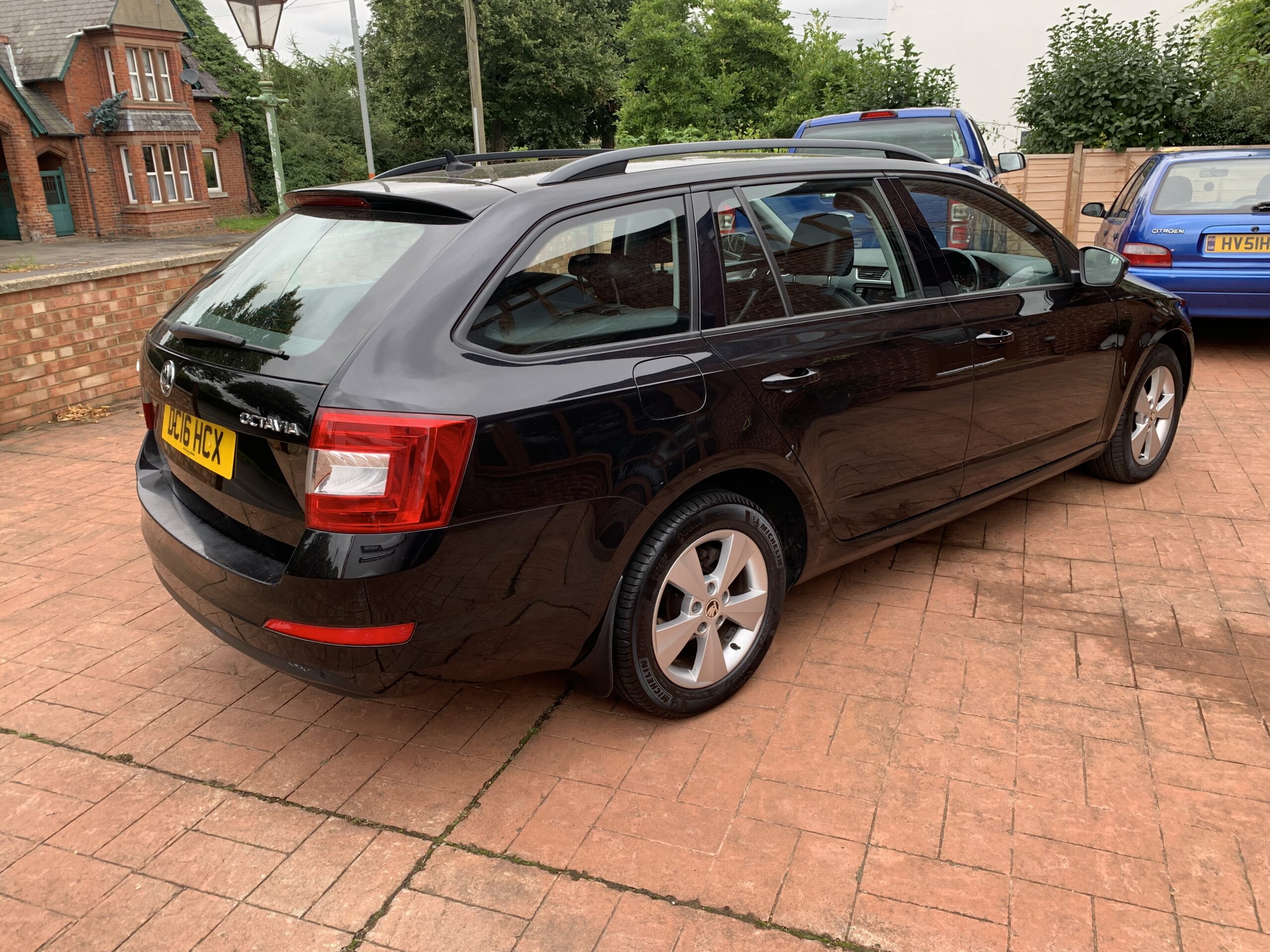 Skoda Octavia 1.6 TDi SEL Estate Manual TradeCars Direct Ltd