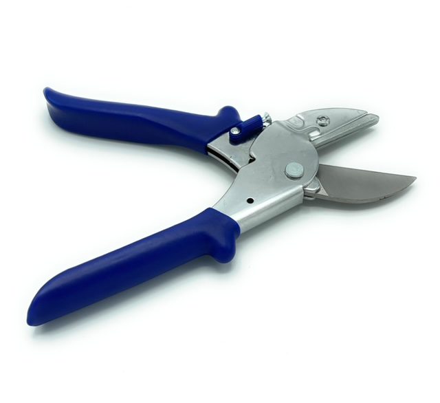 Buy CCA Carpet fitter gripper cutting shears TradeUnderlay. com