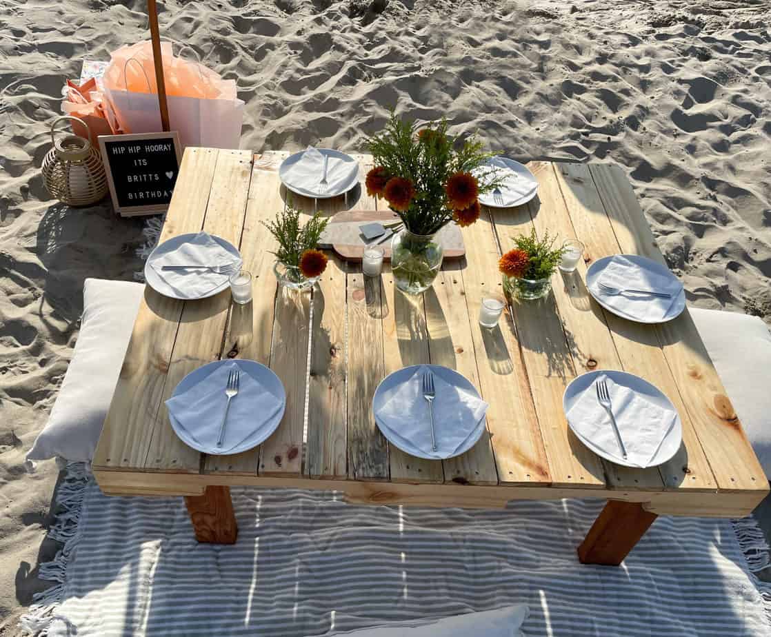 Easy Beach Picnic Party Setup