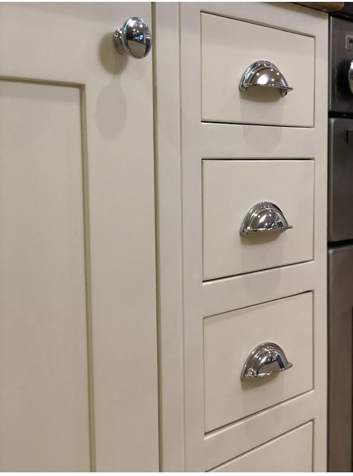 Painted kitchen in Rossett in Wrexham Traditional Painter