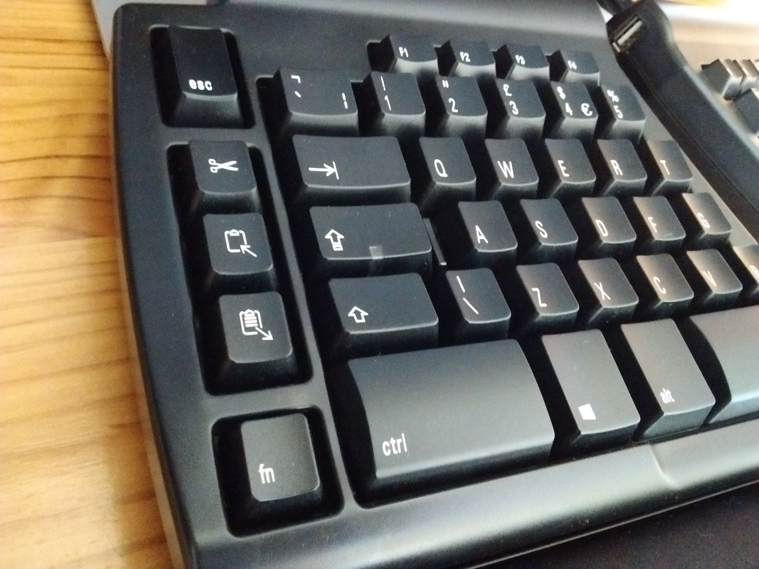 Matias Ergo Pro an ergonomic, mechanical keyboard Signs & Symptoms