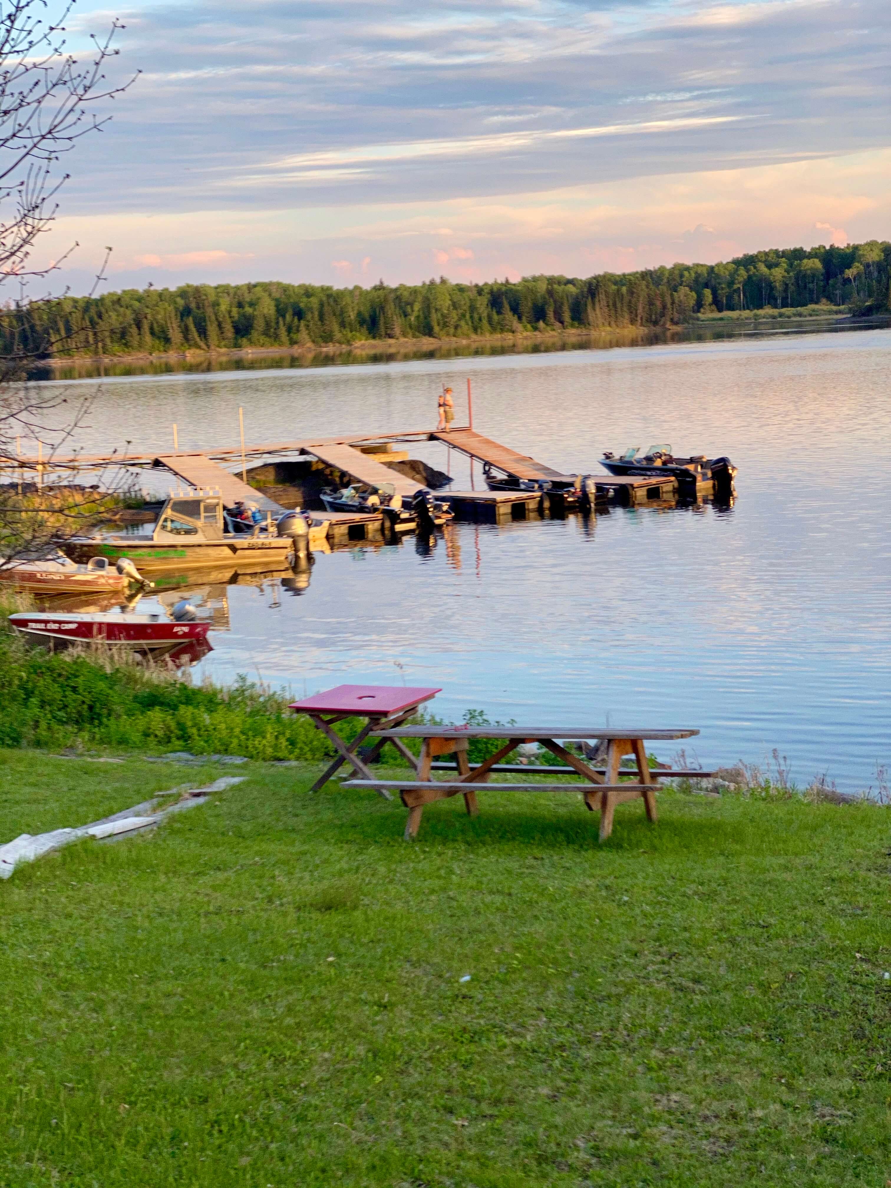 KENDALL POINT LODGE Trail End Camp And Outfitters