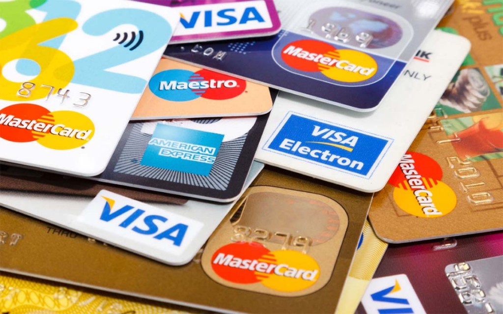 Using credit Cards Overseas Best Tips To Save Money