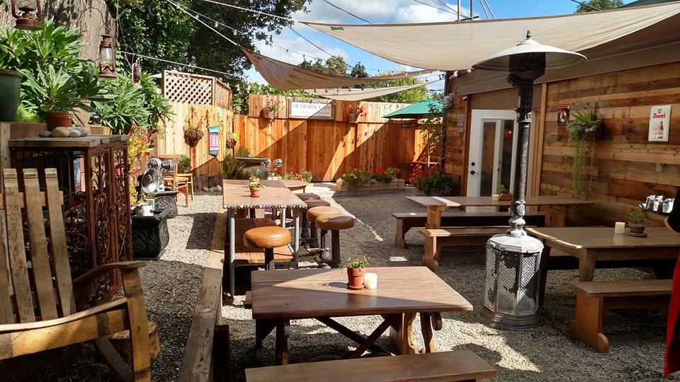 Trailside Cafe Beer Garden