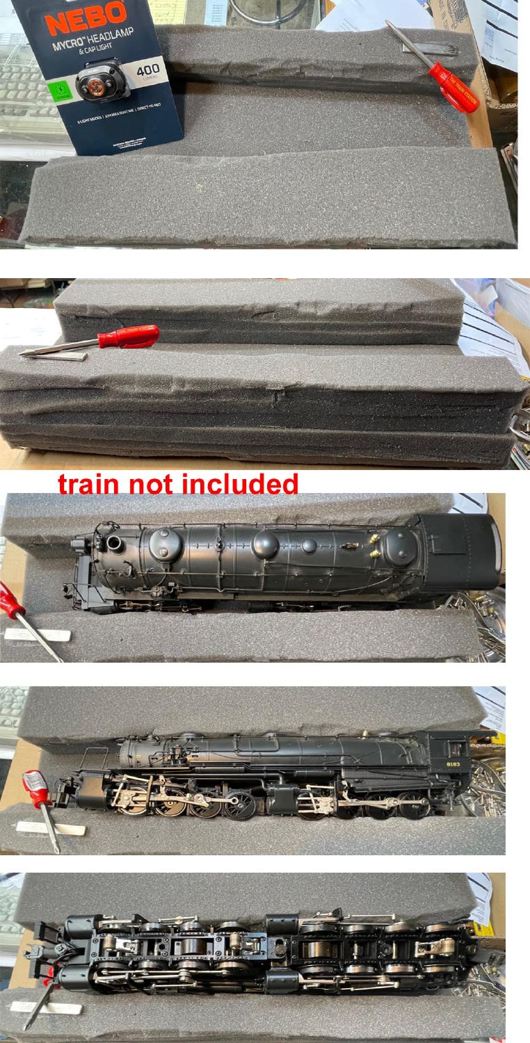 Lionel 0 TRAINGINEER WORKMATE FOAM CRADLE FOR TRAIN REPAIR Includes a work headlight and