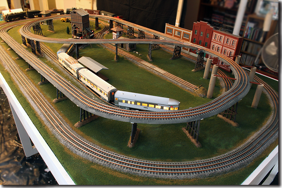 Custom Model Train & Railroad Layouts