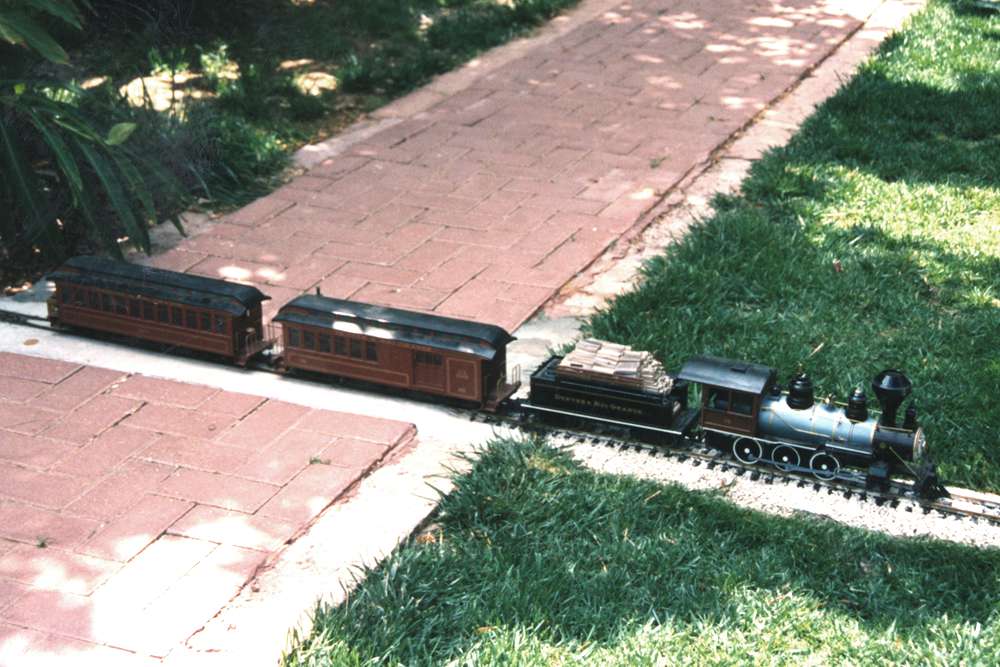 Custom Model Train & Railroad Layouts