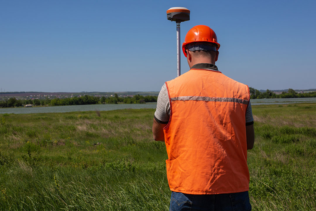 How to Use Handheld GPS for Surveying Trakkit GPS