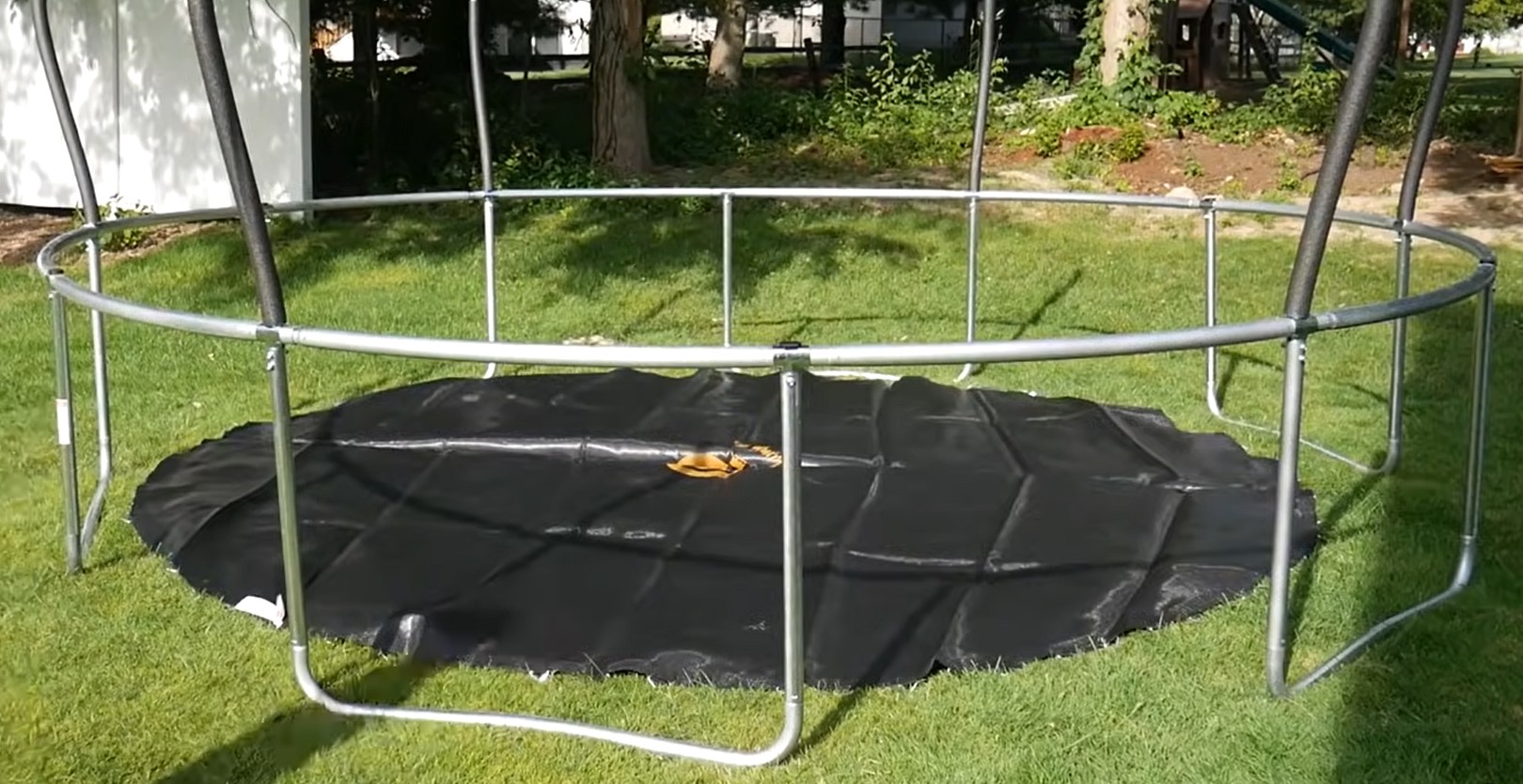 8 Steps on How to Put A Trampoline Together TrampolineMag