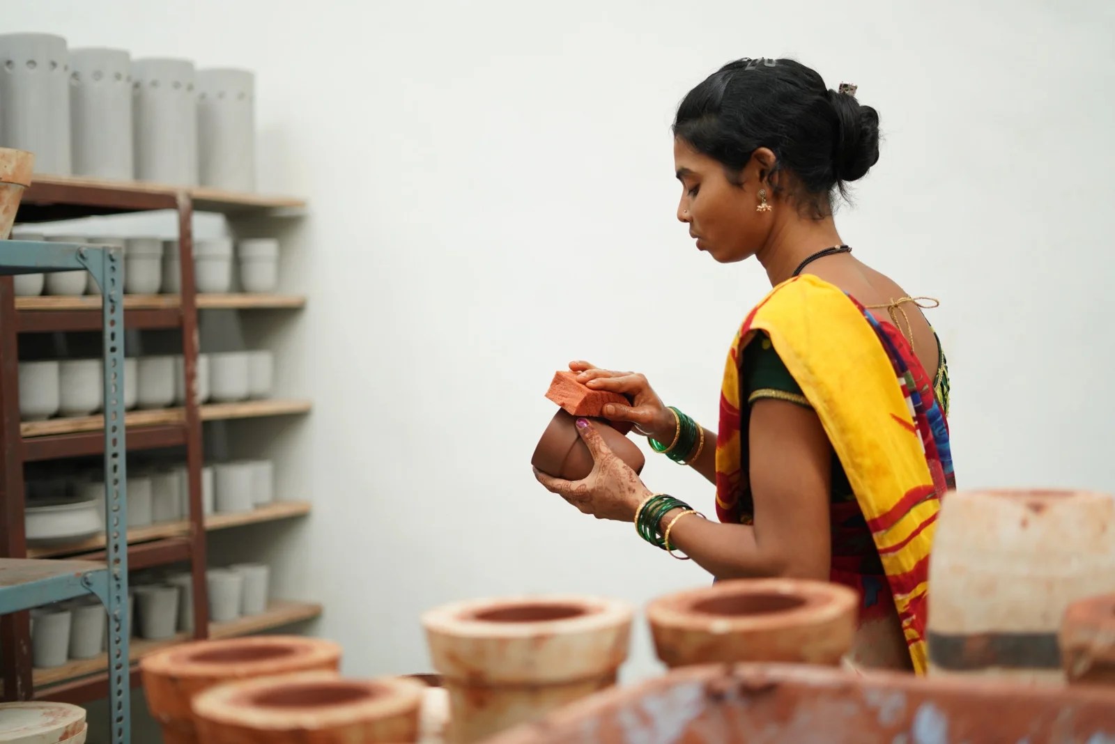 What Are The Advantages & Benefits Of Cooking in Clay Pot