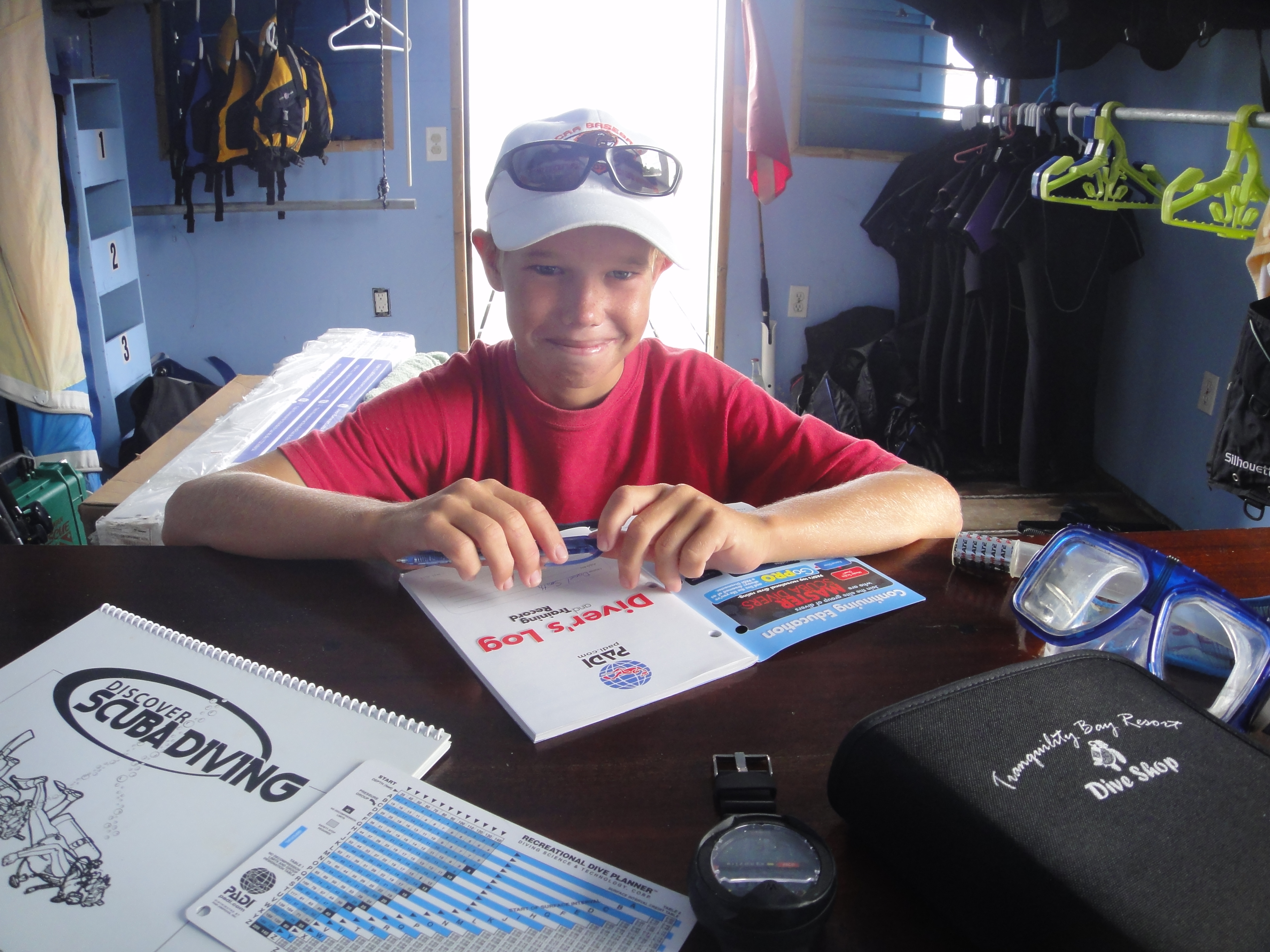 Happy Fish Divers Belize