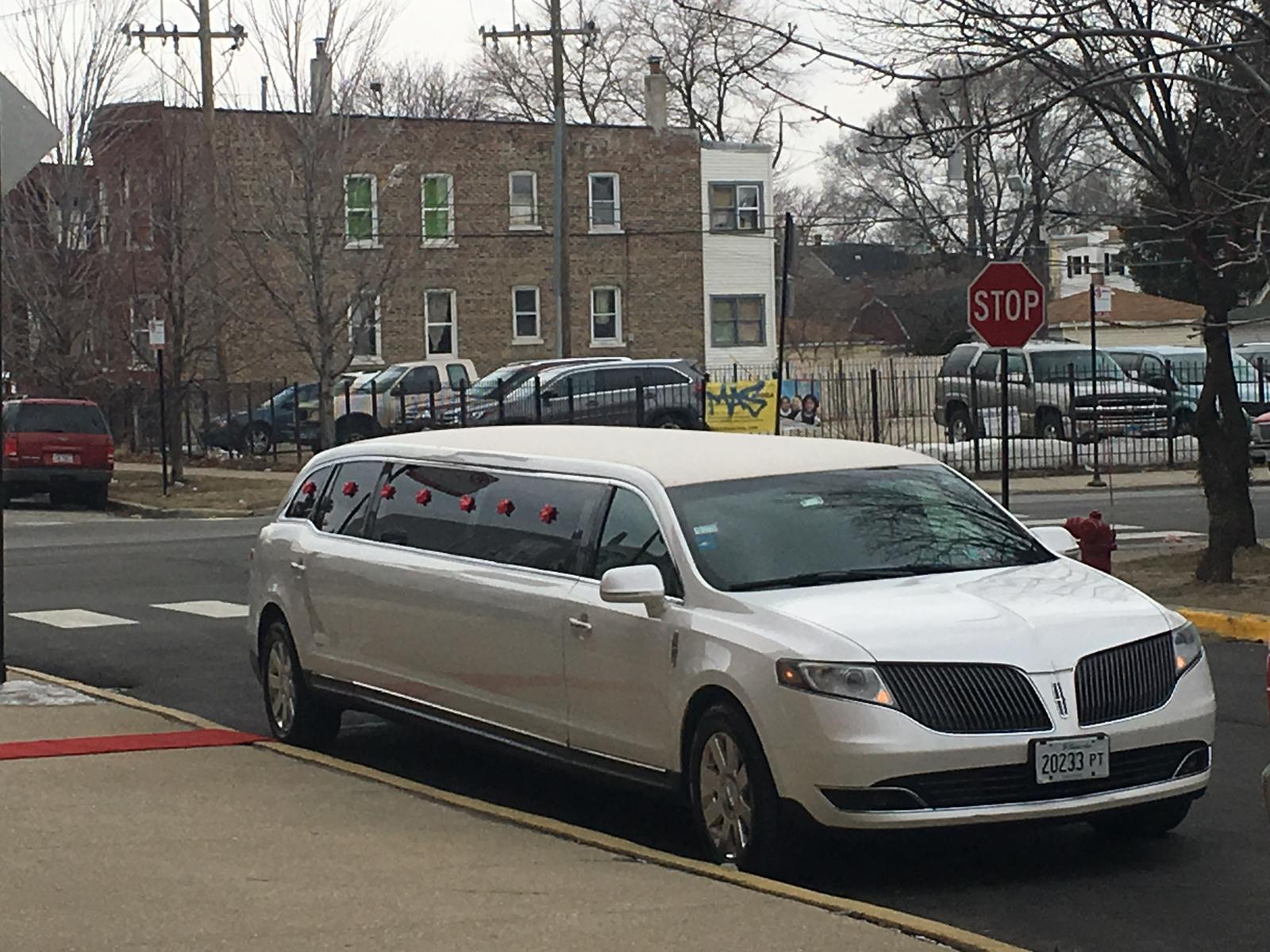 Trans Chicago Luxury Stretch Limousine