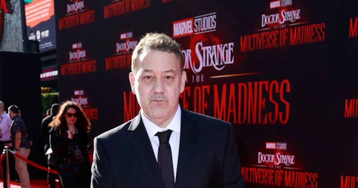 Sam Raimi Had Two Requests For Evil Dead Rise Director Lee Cronin(07)