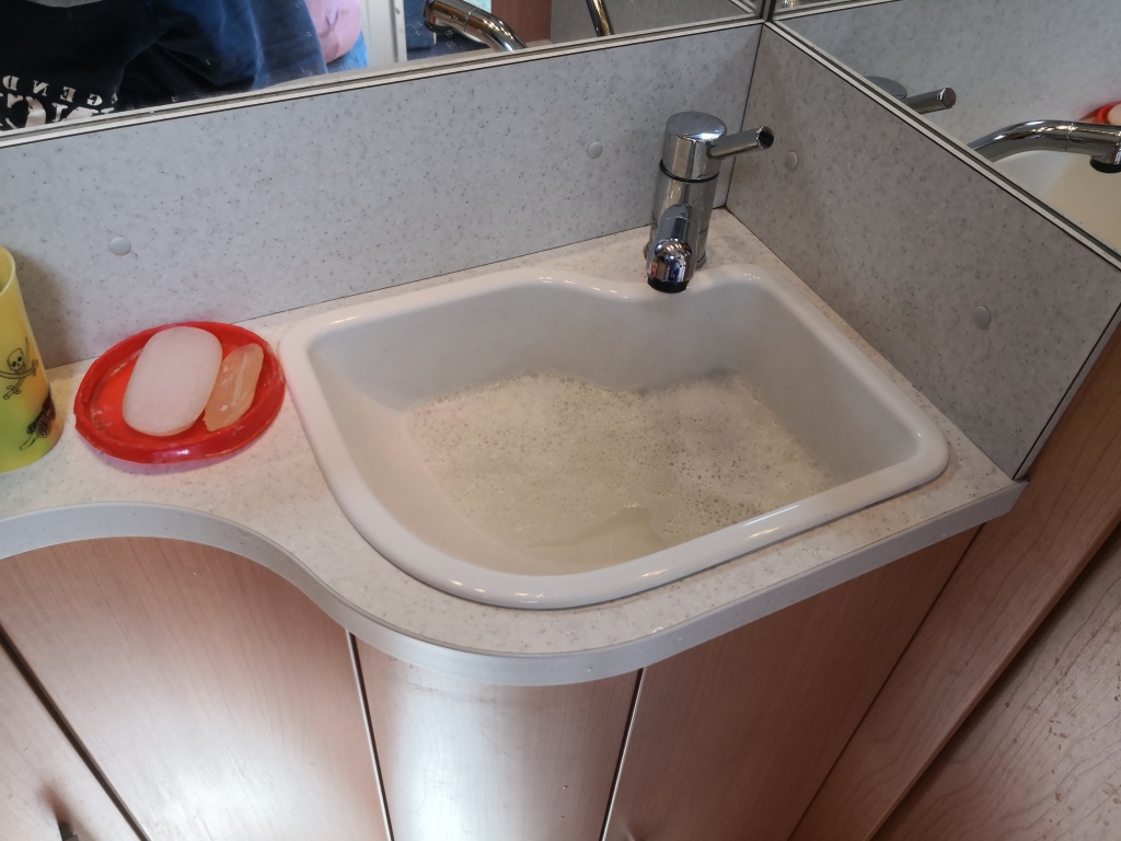 Erfahrungsbericht über Kauf und Einsatz einer mobilen Campingdusche