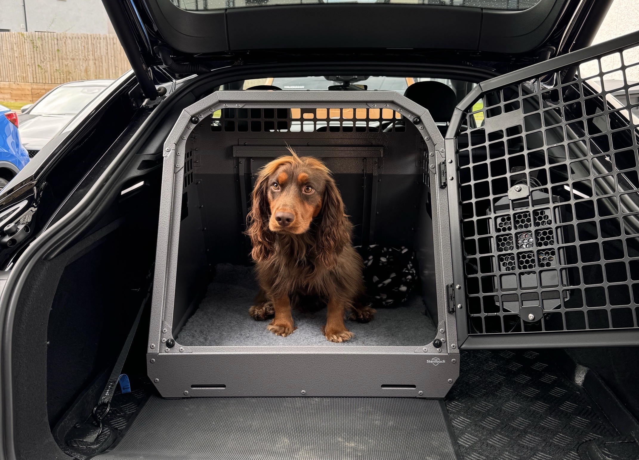 K9/C42 Single Dog Cage for Audi Q3 TransK9