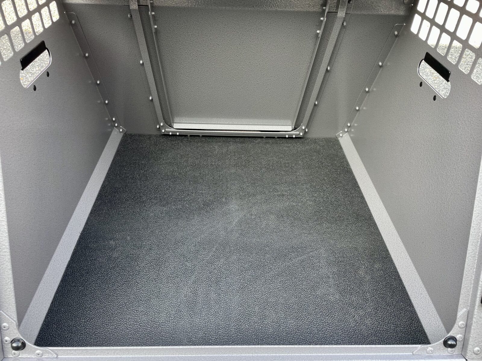 K9/C40 Single Dog Cage for Audi Q5 TransK9