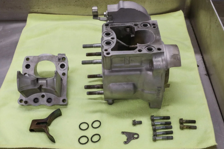 How-To: Rebuild a Two-Stroke Top-End - Transmoto