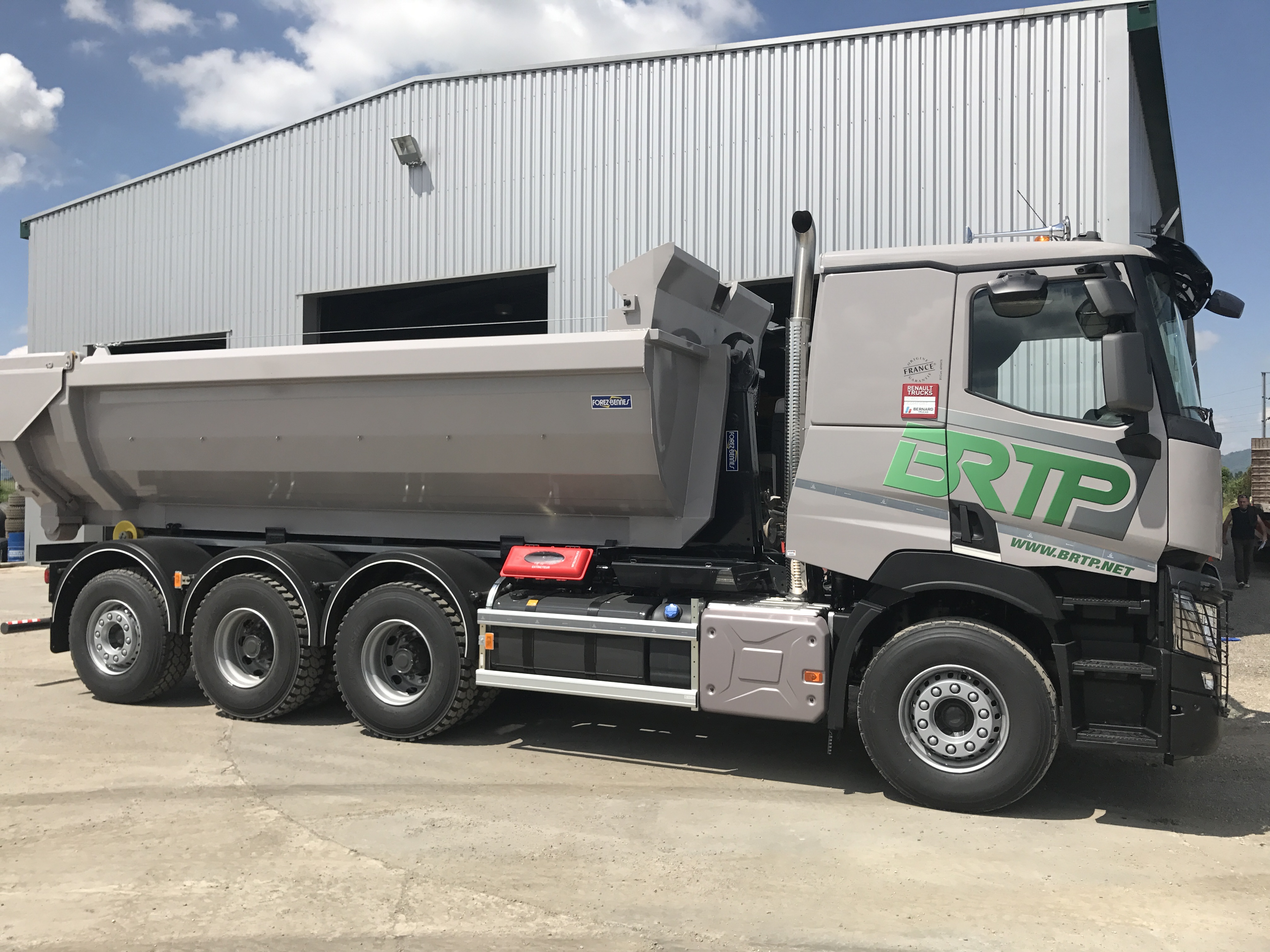 BRTP Location de camions bennes et engins de chantier avec chauffeurs