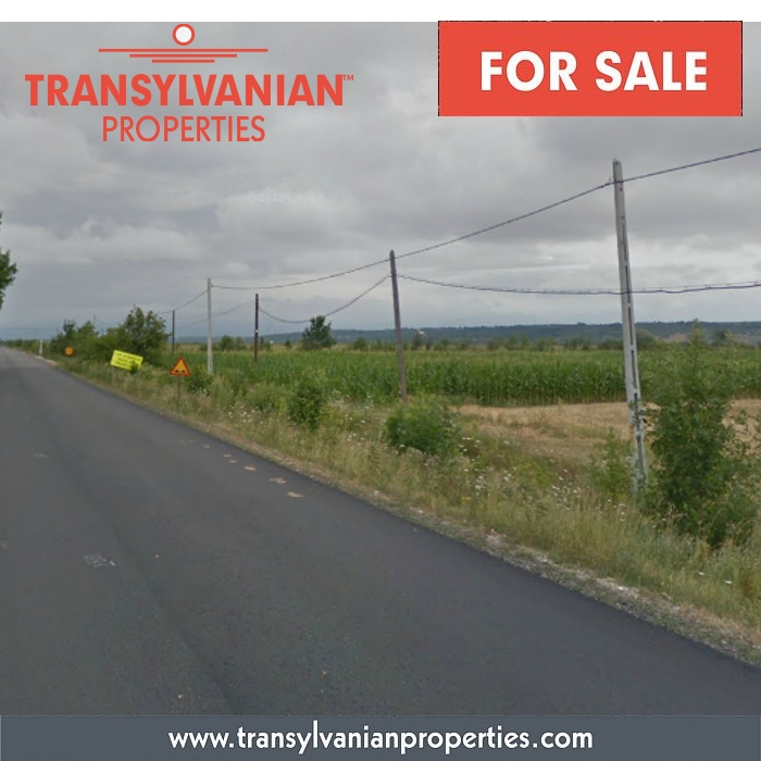 This land is for sale, is located in an excellent hiking area. The land