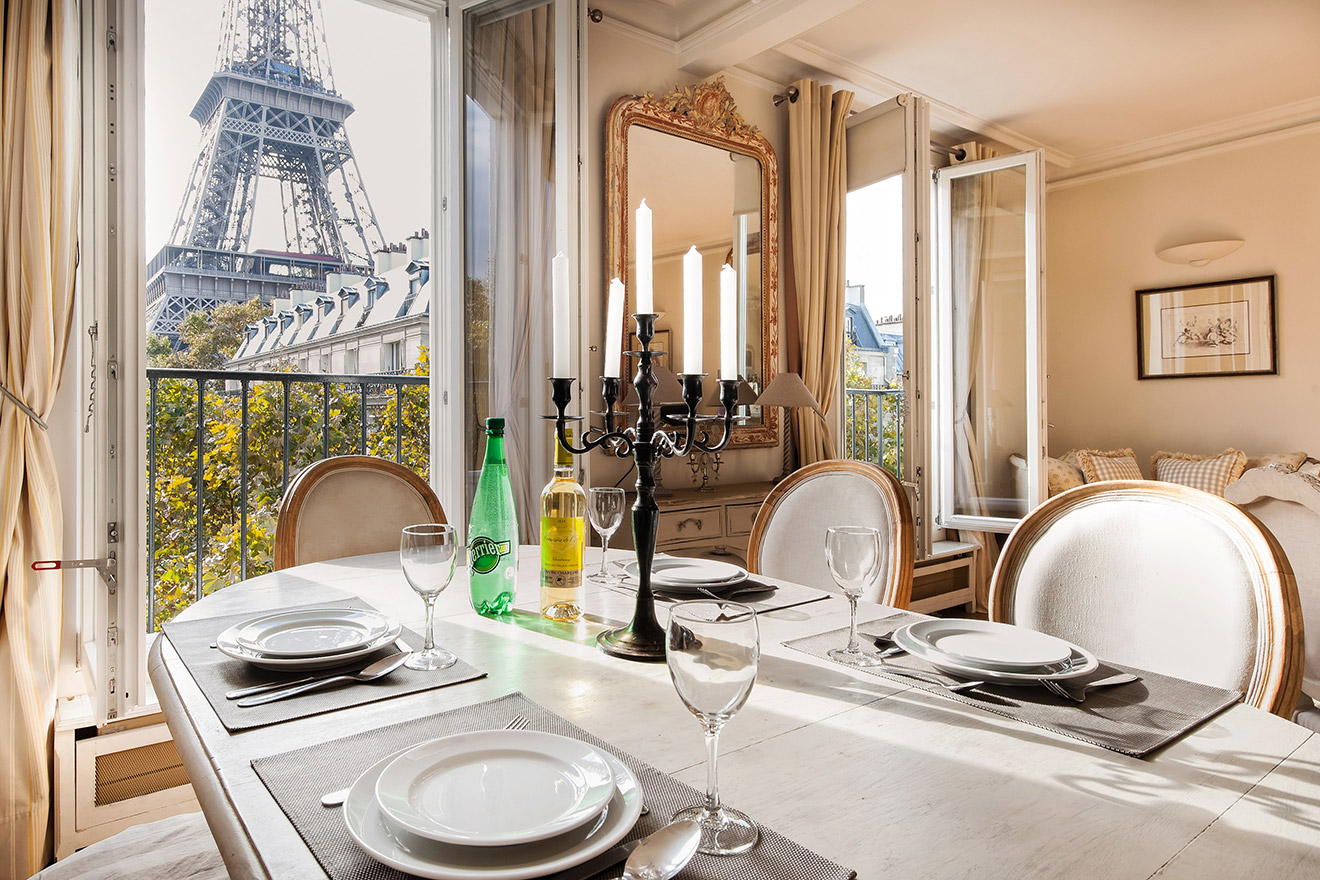 Stay in a Luxury Apartment in Paris Traquo