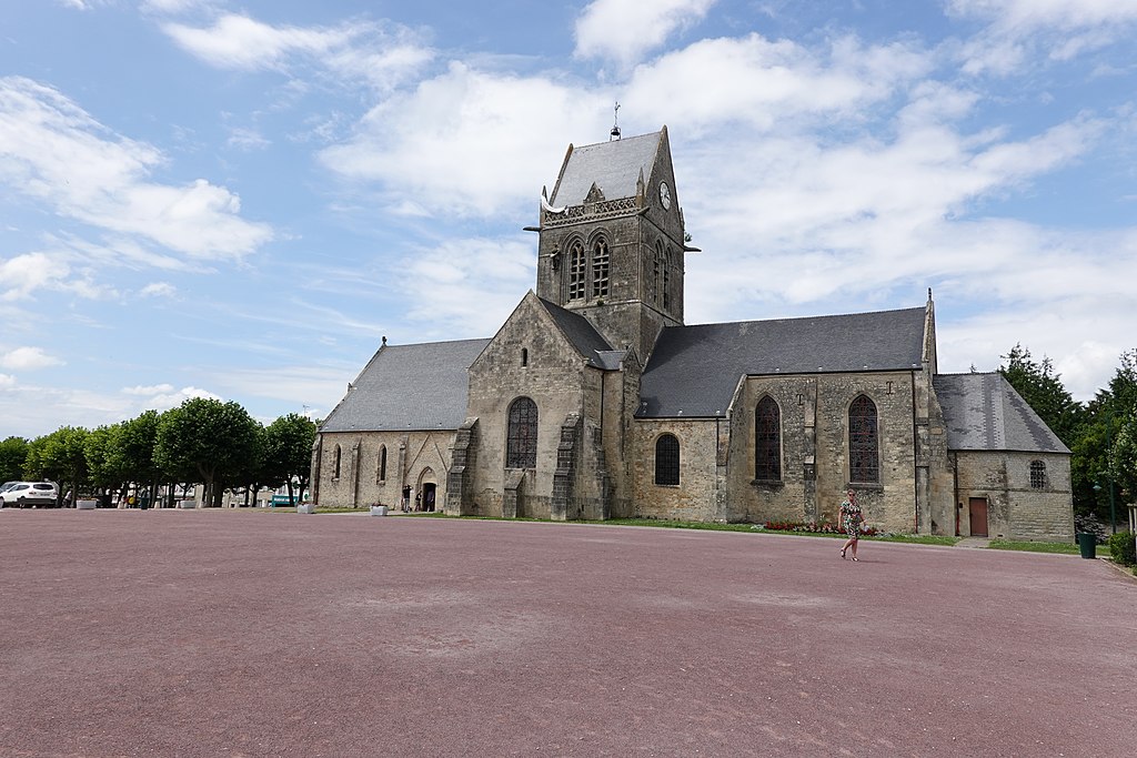 The Church of SainteMèreÉglise Traquo