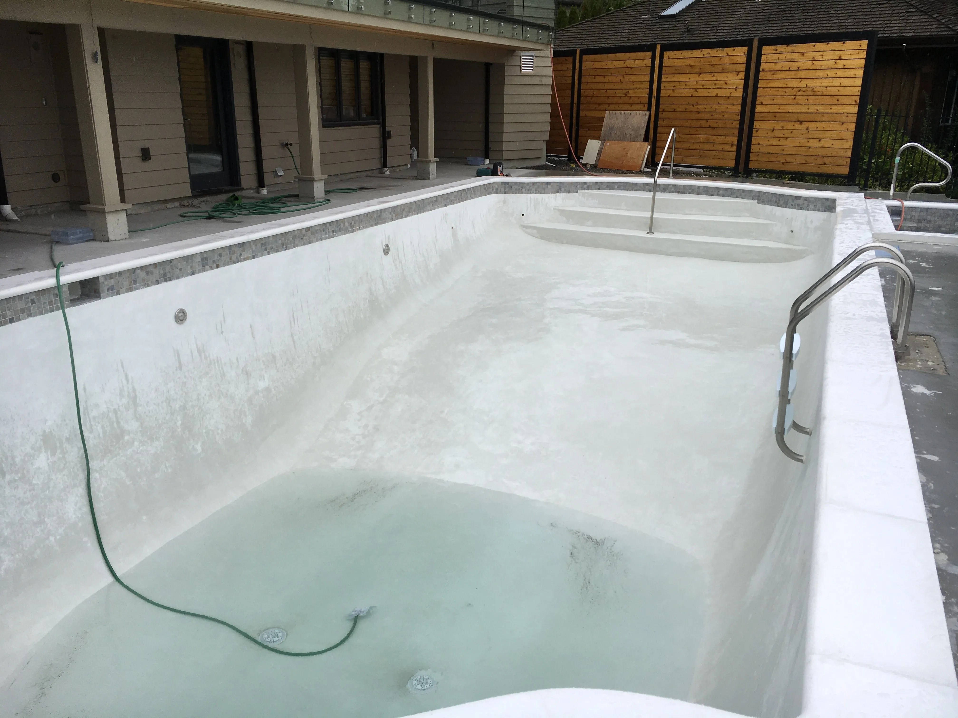 Advice from a Vancouver swimming pool contractor how to remodel your