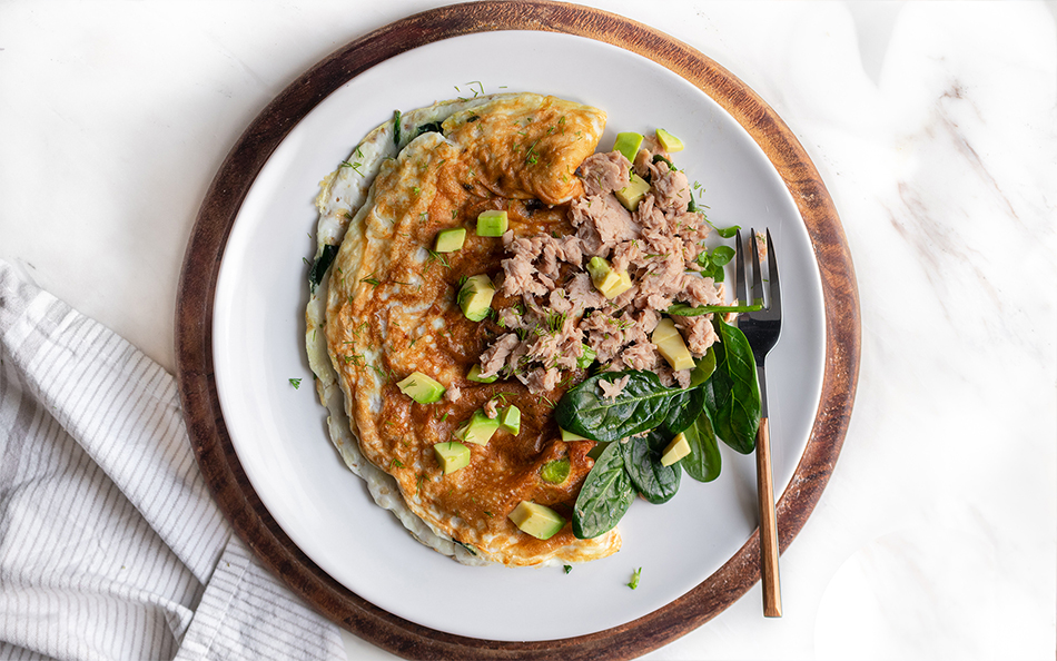 Omelet with egg whites, spinach and tuna TunaPocket Trata Greece