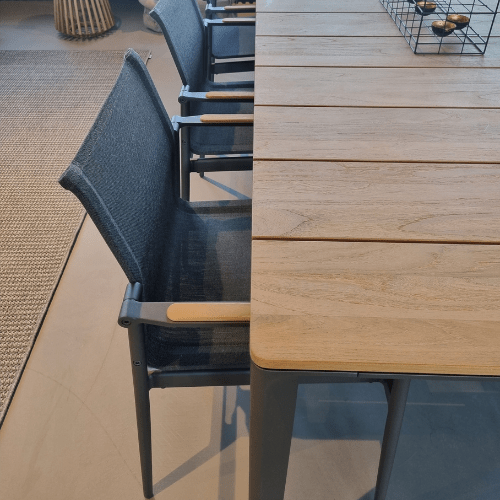 Outlet Gloster Esstisch Carver ab Ausstellung sofort lieferbar