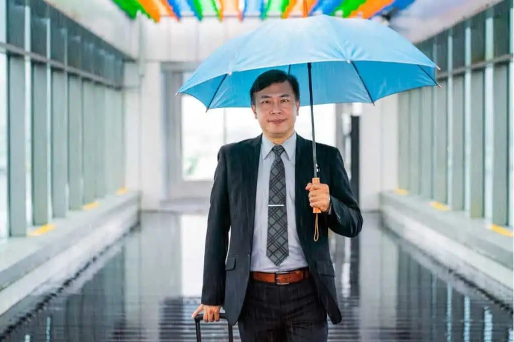 Can You Bring an Umbrella on A Plane? TSA Umbrella Rules