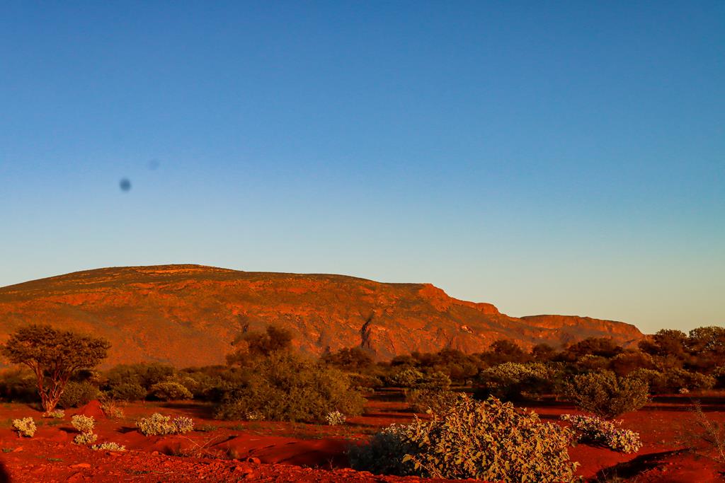 Mount Augustus the world’s biggest rock Travel nut