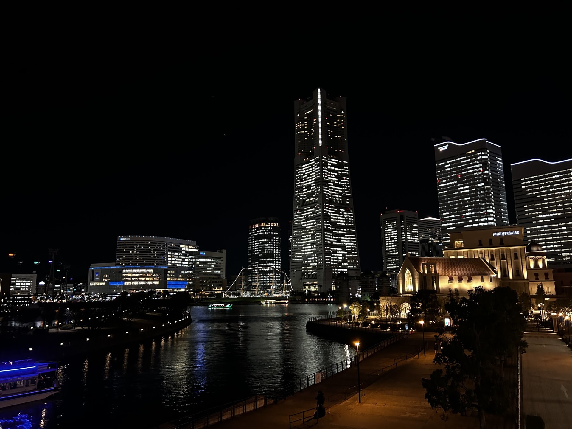 日本》東京近郊〉神奈川縣》橫濱〉最新景點來搭橫濱纜車賞夜景》來橫濱住一晚
