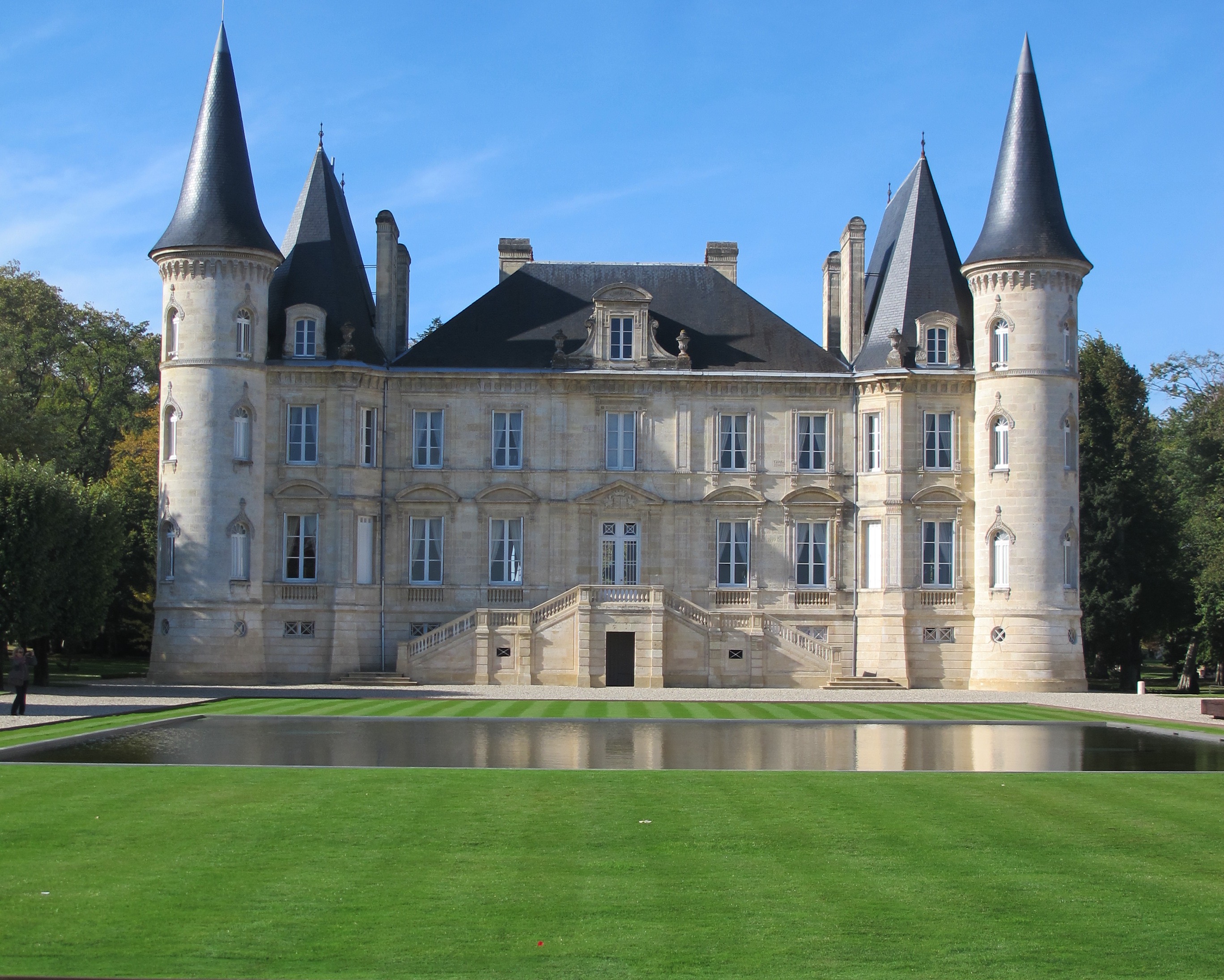 What Is The Difference Between Chateau And Chateaux at Carlos Cox blog