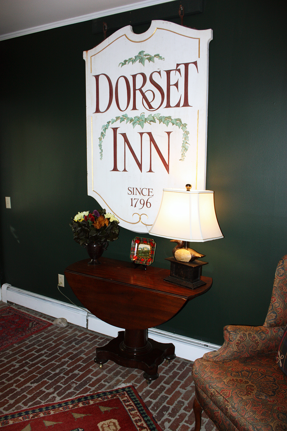 Dorset Inn Sign Travel Like a Local