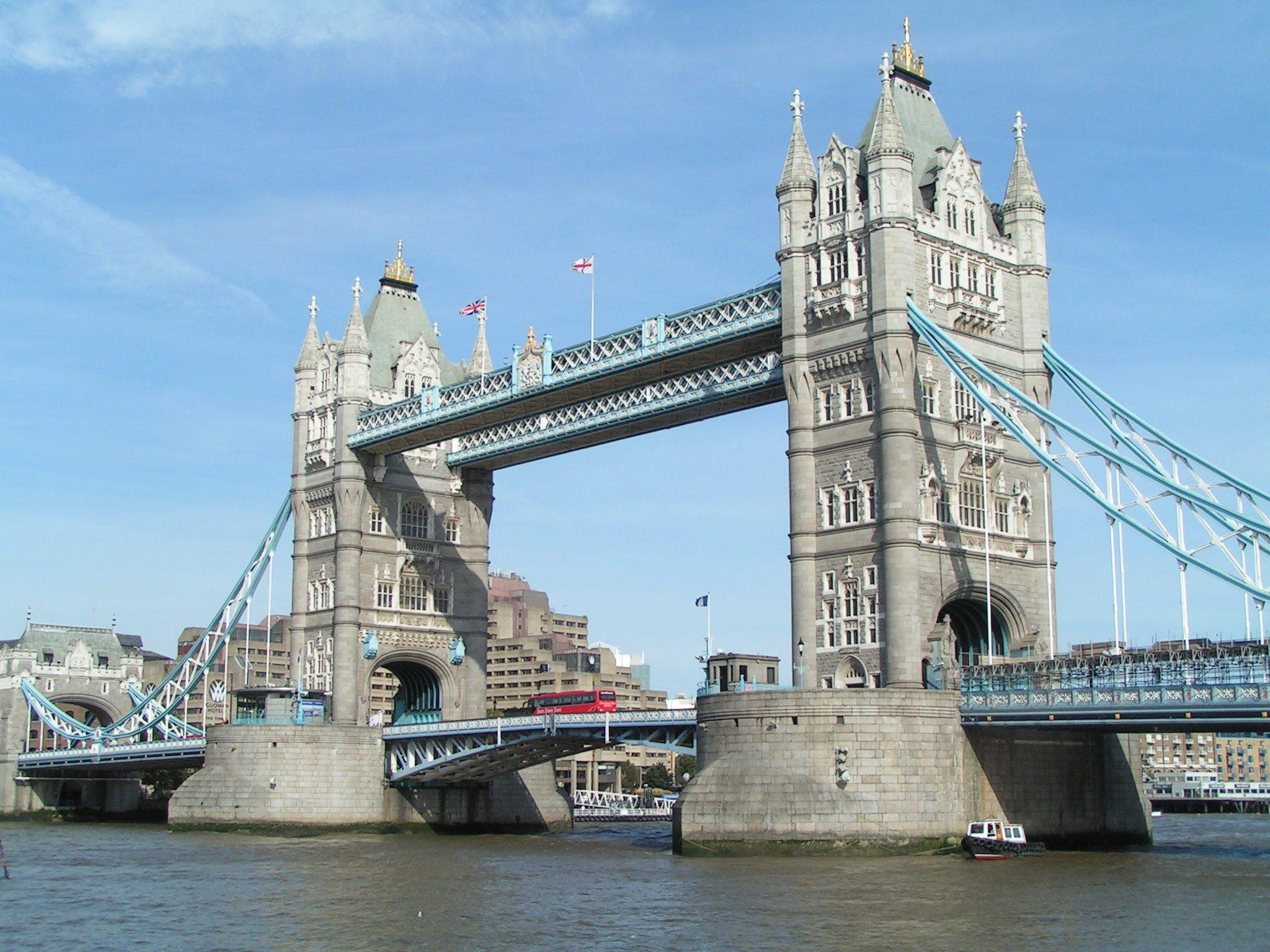 Tower Bridge, Bascule Bridge in London Travelling Moods