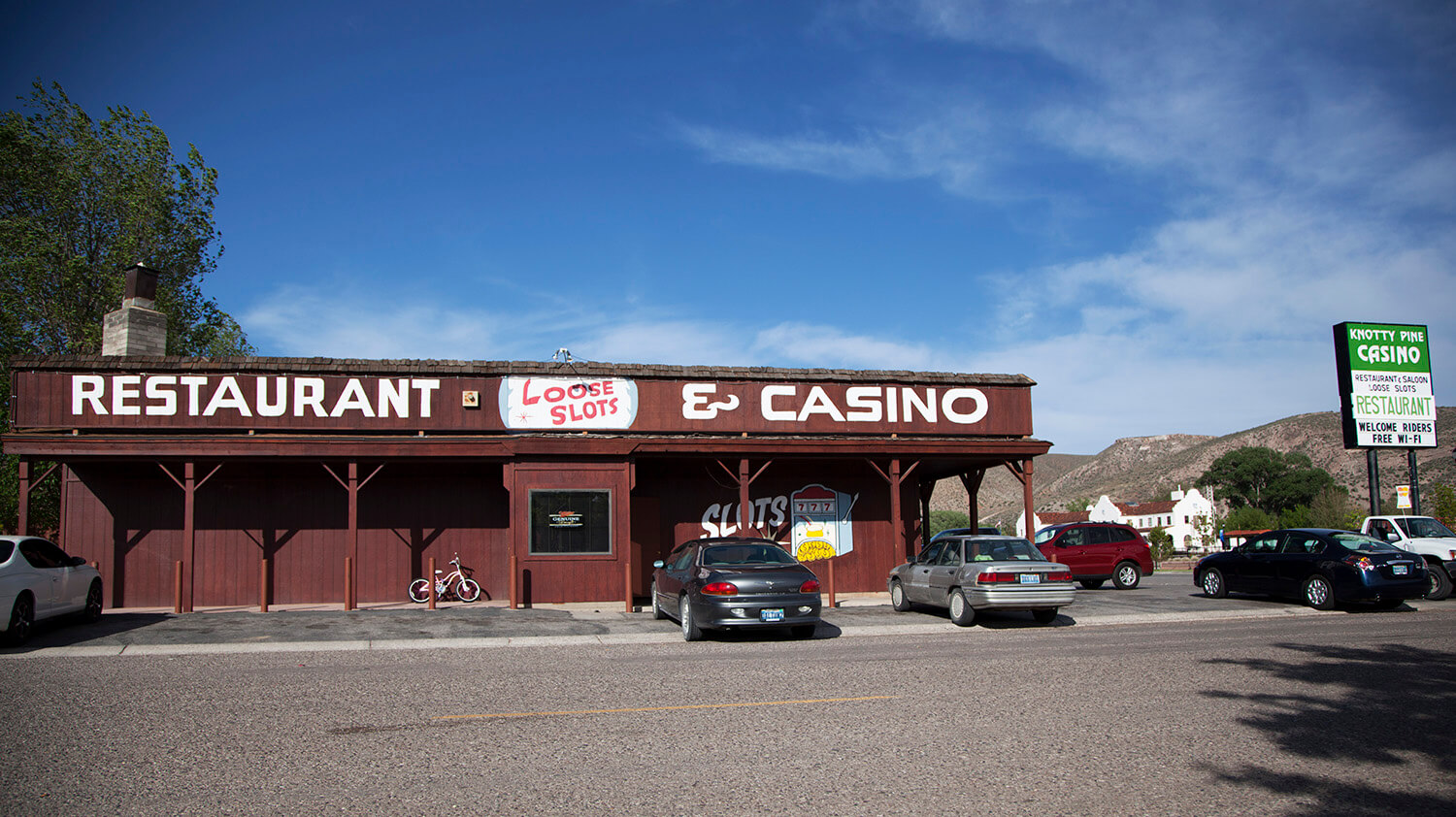 Knotty Pine Restaurant & Lounge Caliente Restaurant