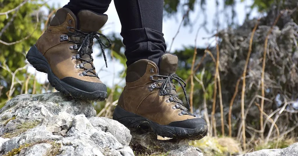 Best Hiking Shoes for Flat Feet Our Top 5 Most Comfortable Shoes