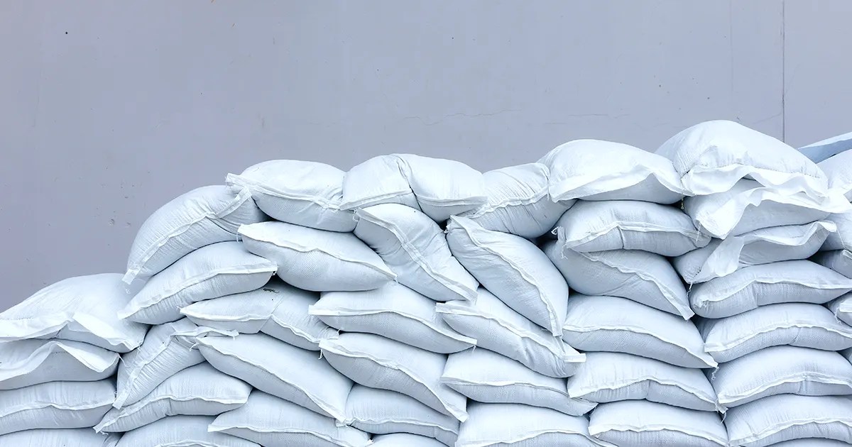 How Much Do Sandbags Weigh? Travel Savvy Guide