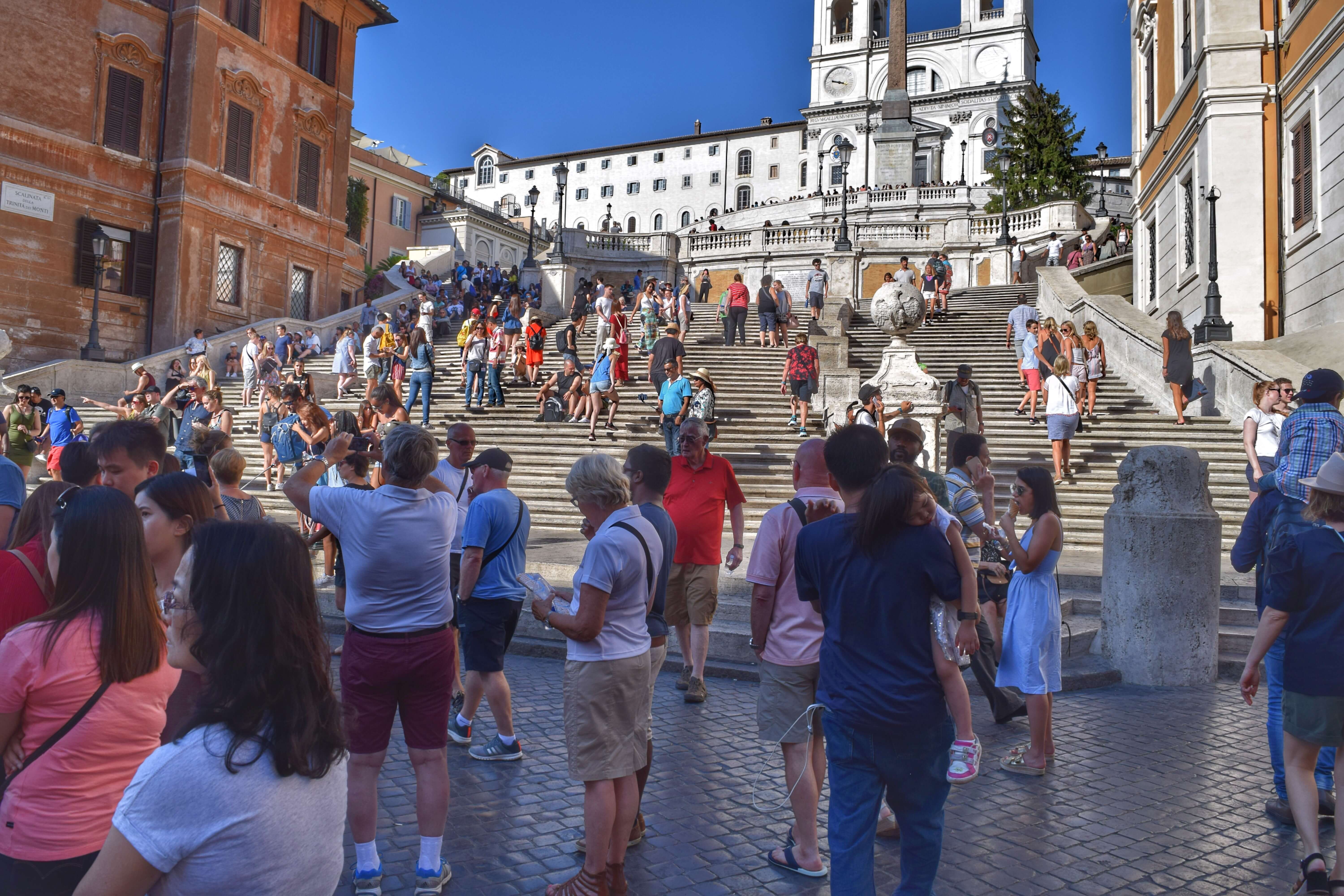 The crowded Spanish Steps in Rome. ©Jenna Lee