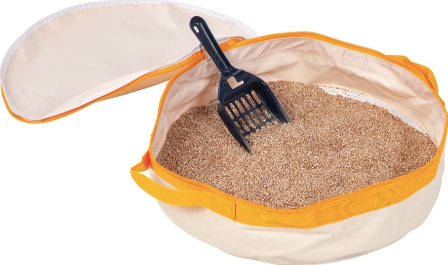 8 Best Portable Litter Boxes for Traveling With a Cat Travel Tabby