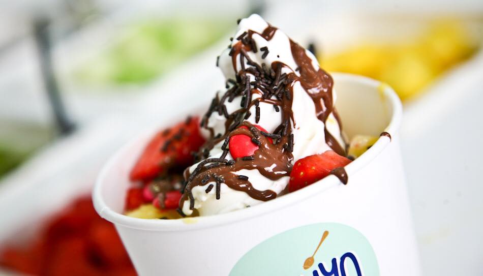 FROZEN YOGURT FIRA SANTORINI BEST ICE CREAM FIRA SANTORINI SMOOTHIE