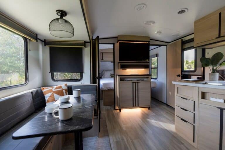 15 Awesome Travel Trailers With Bunk Beds