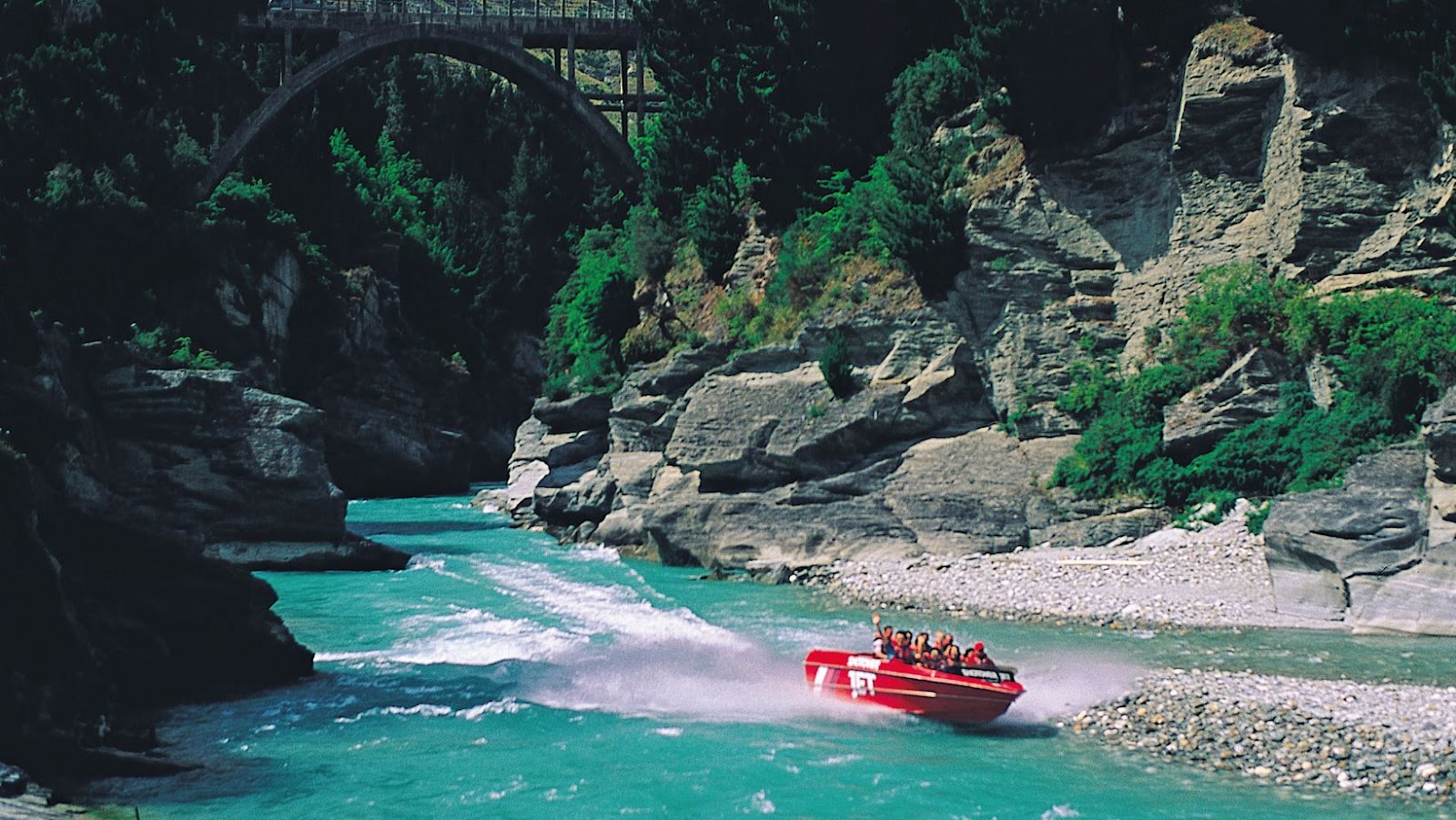 6 Awesome Resorts in New Zealand Travel Tweaks