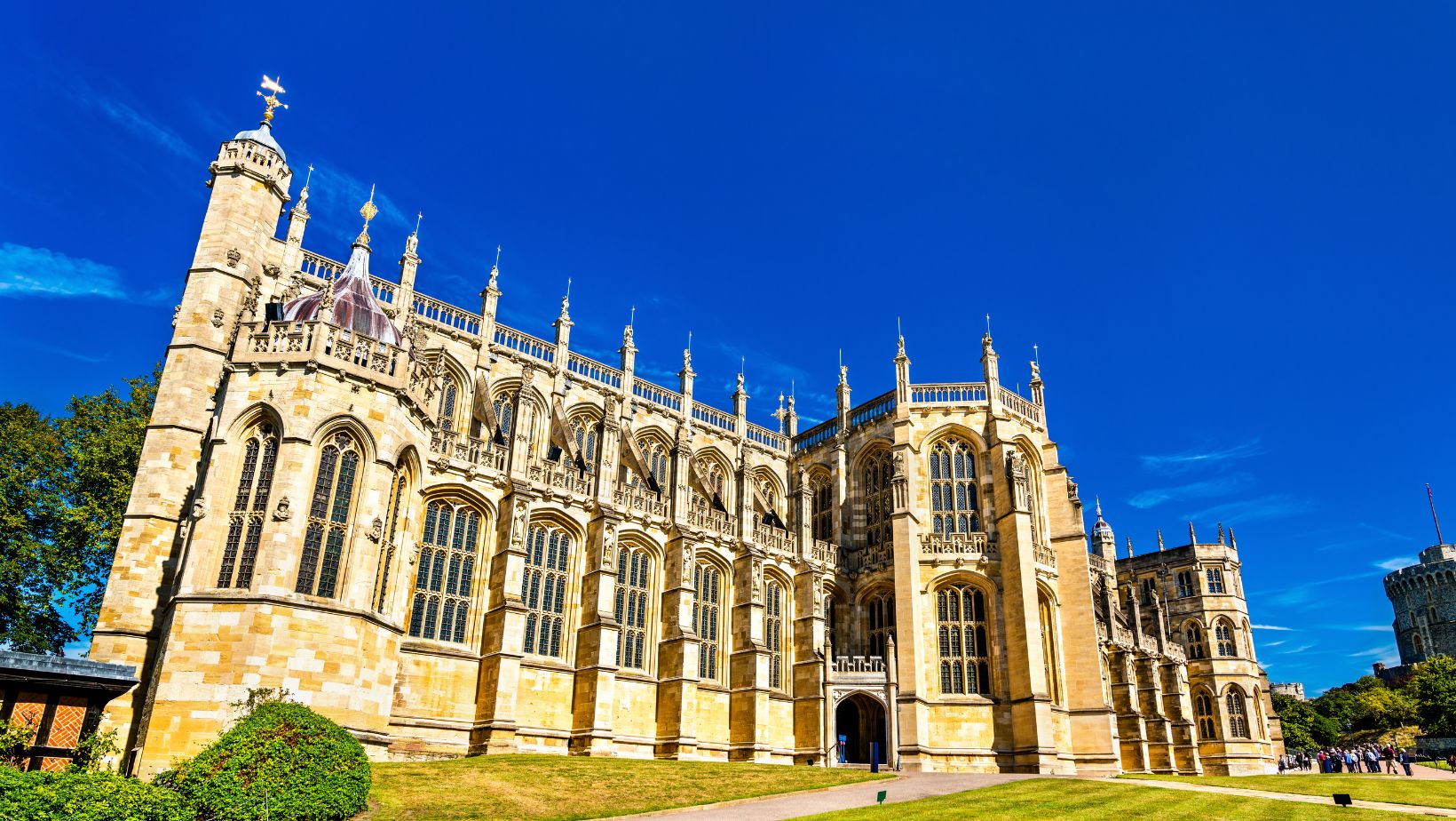 Convenient Transportation And Rich History Distance Between London And Windsor Castle Travel