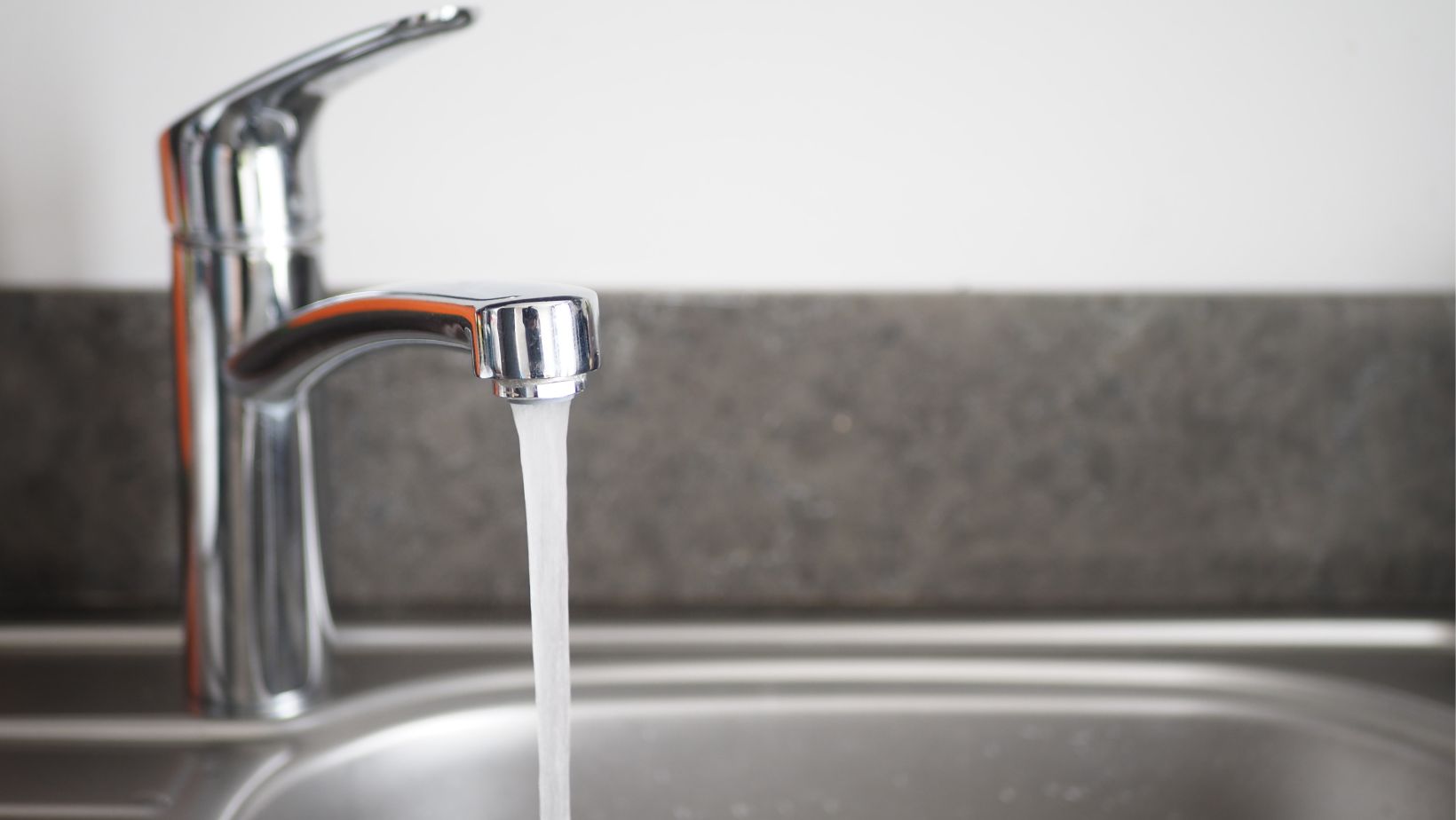 Distance Between Tub Spout and Valve Why This Matters Travel Tweaks