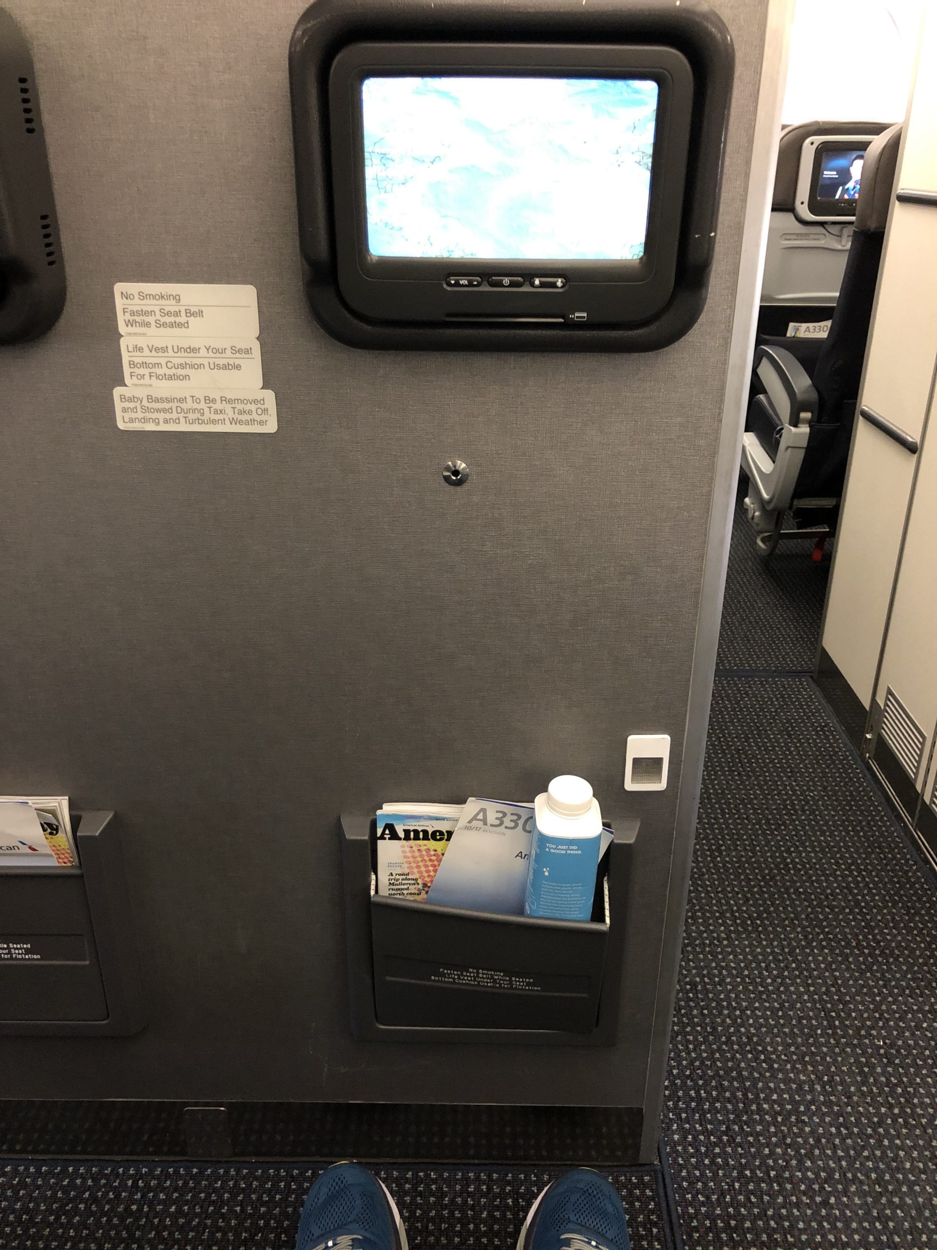 American Airlines Bulkhead Economy Class Review LaptrinhX / News